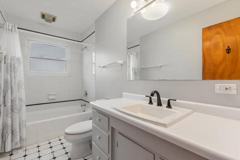 1308 Wakeman Ave, Wheaton, IL 60187 photo 13