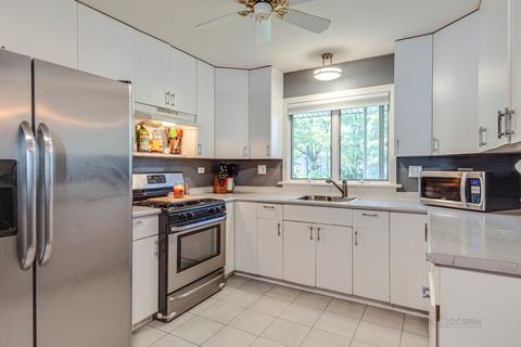 3656 N Firestone Dr, Hoffman Estates, IL 60192 photo 12