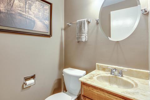 3656 N Firestone Dr, Hoffman Estates, IL 60192 photo 15