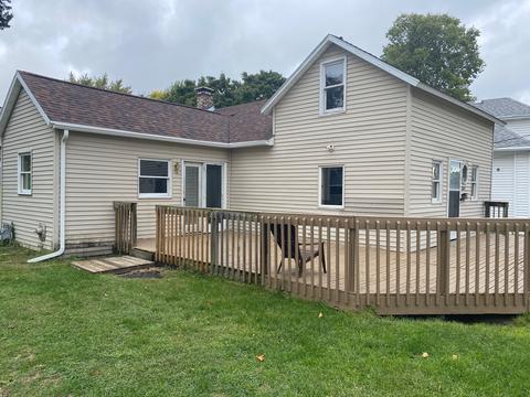 2415 Main St, Peru, IL 61354 photo 2