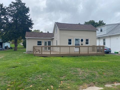 2415 Main St, Peru, IL 61354 photo 1