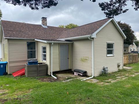 2415 Main St, Peru, IL 61354 photo 3
