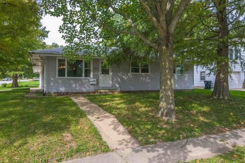 321 Oakdale Ave, Normal, IL 61761 photo 2