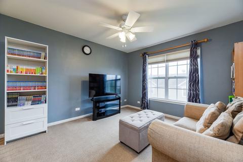 569 Declaration Ln, Aurora, IL 60502 photo 10