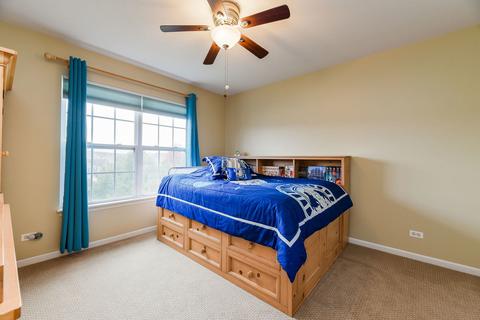569 Declaration Ln, Aurora, IL 60502 photo 11