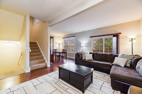 569 Declaration Ln, Aurora, IL 60502 photo 5