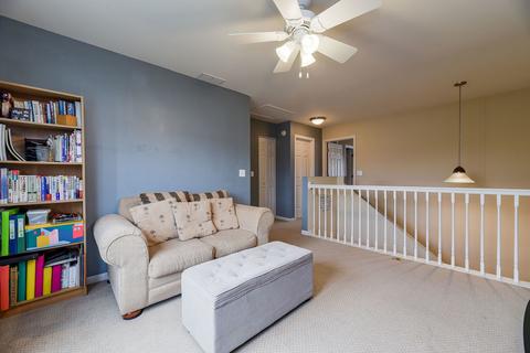 569 Declaration Ln, Aurora, IL 60502 photo 9