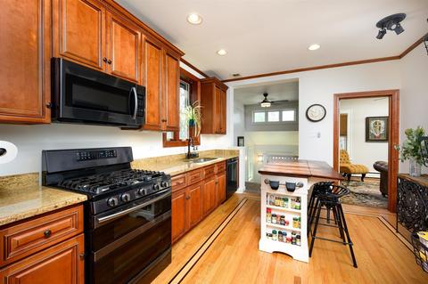 704 Forest Ave, River Forest, IL 60305 photo 9