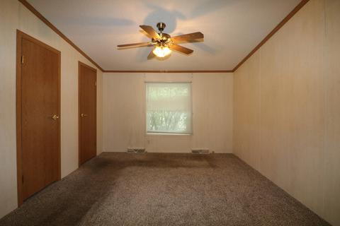 550 North St, Weldon, IL 61882 photo 18