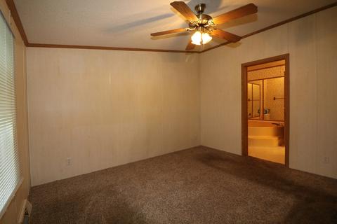 550 North St, Weldon, IL 61882 photo 19