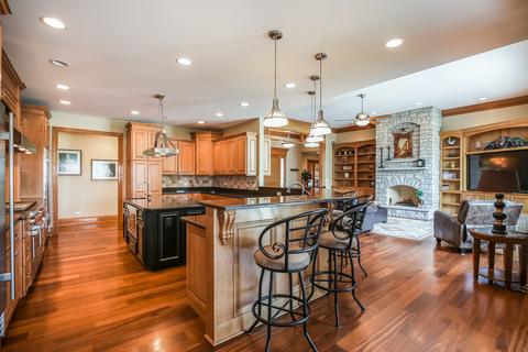 9 N470 Tamara Dr, Elgin, IL 60124 photo 4