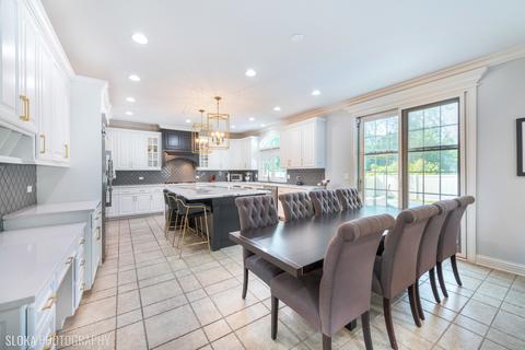 636 N 4th Ave, Addison, IL 60101 photo 6