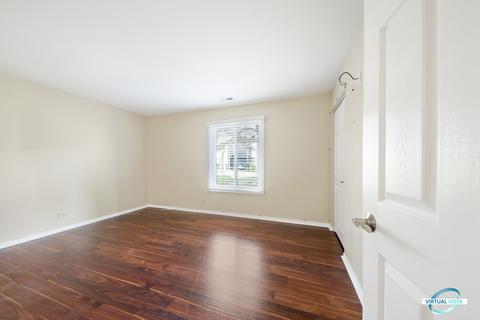 835 Sheldon Ct #A, Wheaton, IL 60189 photo 15