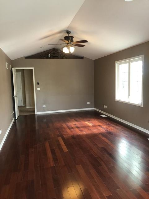 285 W Thacker St, Hoffman Estates, IL 60169 photo 9
