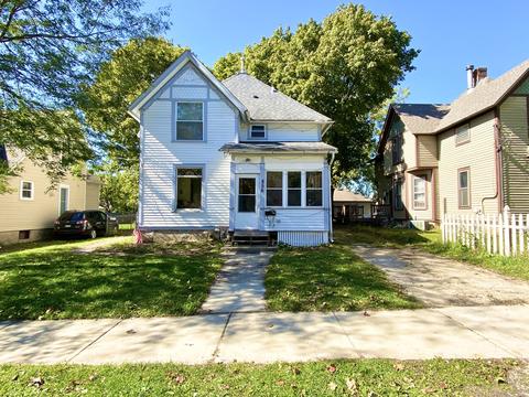 856 Illinois Ave, Elgin, IL 60120 photo 1