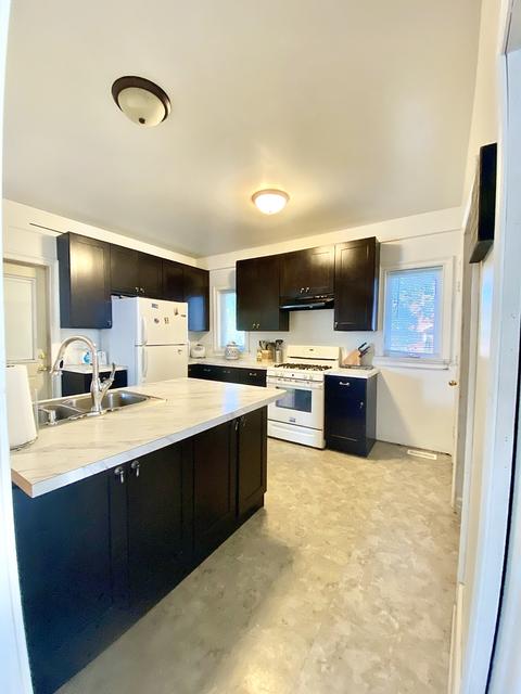 856 Illinois Ave, Elgin, IL 60120 photo 13