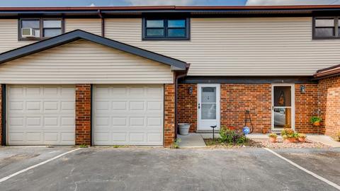 7240 W 84th St #D, Bridgeview, IL 60455 photo 2