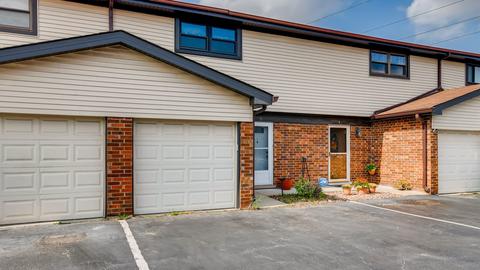 7240 W 84th St #D, Bridgeview, IL 60455 photo 3
