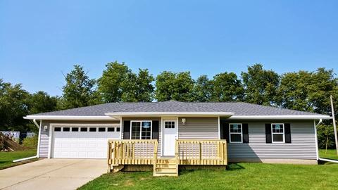 111 E Main St, Stanford, IL 61774 photo 1