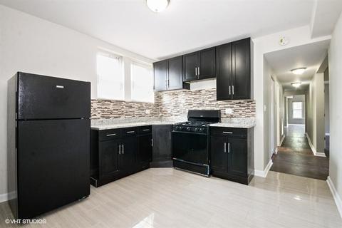 7551 S Champlain Ave, Chicago, IL 60619 photo 4