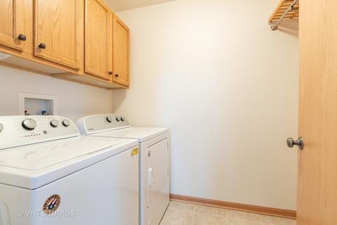 1876 Sedgegrass Trl, Aurora, IL 60504 photo 11