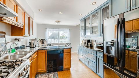 7560 Heritage Ct, Summit, IL 60501 photo 10