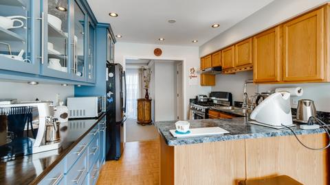 7560 Heritage Ct, Summit, IL 60501 photo 11