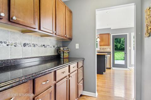 263 Brittany Trl, Elgin, IL 60120 photo 8