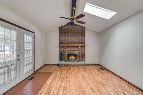 7516 Sheridan Dr, Willowbrook, IL 60527 photo 11