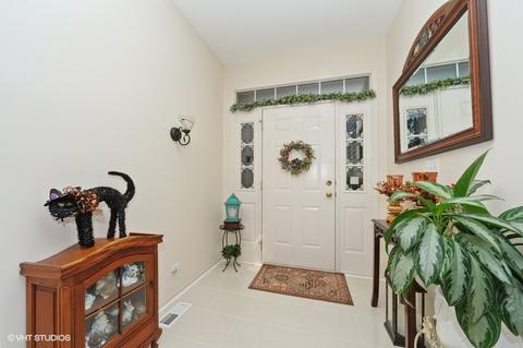 130 Commons Ct, Wheeling, IL 60090 photo 3