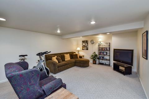 1473 Sandy Hook St, Wheaton, IL 60189 photo 21