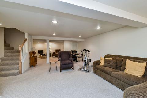 1473 Sandy Hook St, Wheaton, IL 60189 photo 10