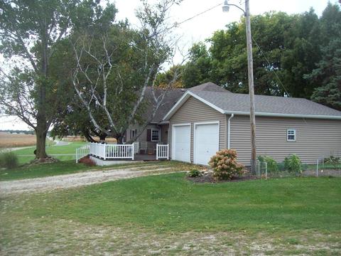 216 Baseline Rd, Walnut, IL 61376 photo 20