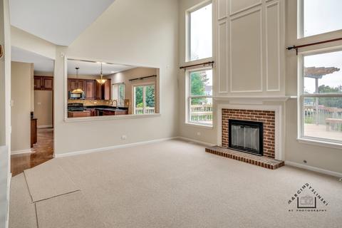 4630 Whitehall Ln, Algonquin, IL 60102 photo 11