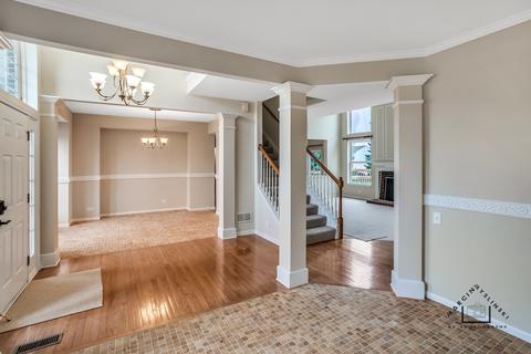 4630 Whitehall Ln, Algonquin, IL 60102 photo 7