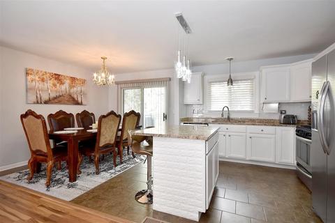 813 Prairie Ave, Bartlett, IL 60103 photo 5