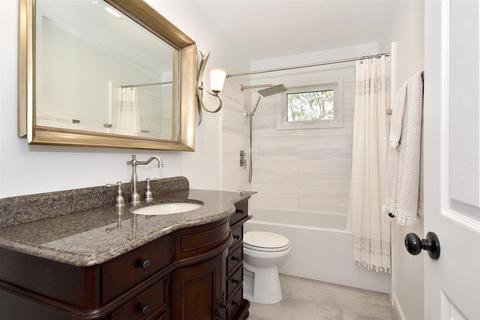 813 Prairie Ave, Bartlett, IL 60103 photo 13