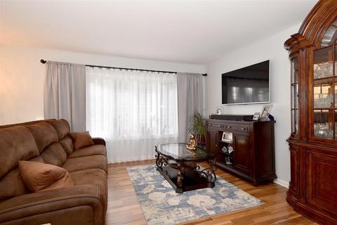 813 Prairie Ave, Bartlett, IL 60103 photo 24