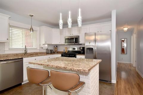 813 Prairie Ave, Bartlett, IL 60103 photo 7