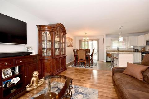 813 Prairie Ave, Bartlett, IL 60103 photo 26