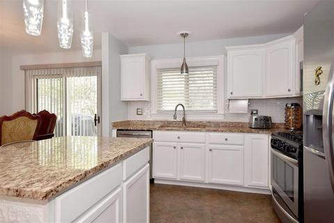 813 Prairie Ave, Bartlett, IL 60103 photo 6
