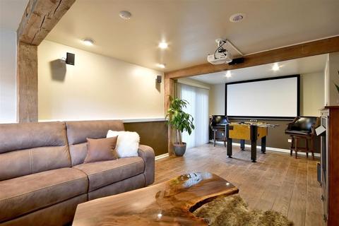 813 Prairie Ave, Bartlett, IL 60103 photo 33