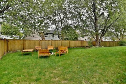 813 Prairie Ave, Bartlett, IL 60103 photo 44