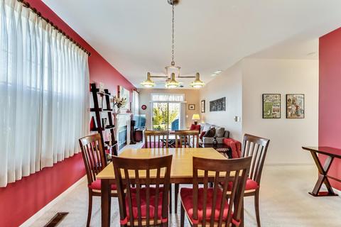 3166 Falling Waters Ln, Lindenhurst, IL 60046 photo 9