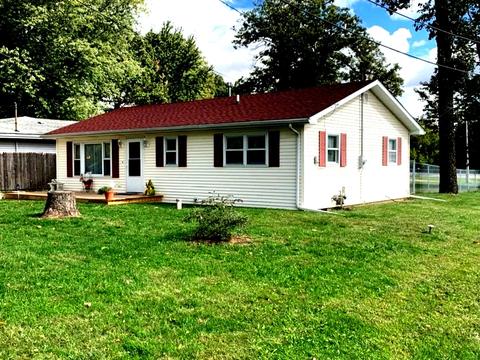 71 N Bates Ave, Kankakee, IL 60901 photo 2