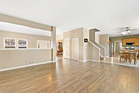 2713 Arbor Dr, Mchenry, IL 60050 photo 8