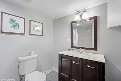 962 Greenview Ave, Des Plaines, IL 60016 photo 16