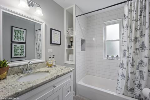 962 Greenview Ave, Des Plaines, IL 60016 photo 14