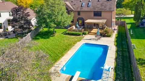 1675 Charlemagne Dr, Hoffman Estates, IL 60192 photo 35