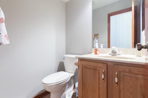 1675 Charlemagne Dr, Hoffman Estates, IL 60192 photo 12